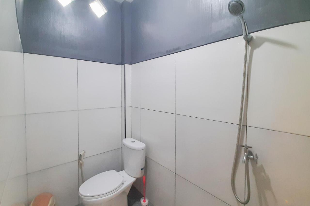 Delvia Bromo Homestay Mitra Reddoorz Pasuruan Exterior foto